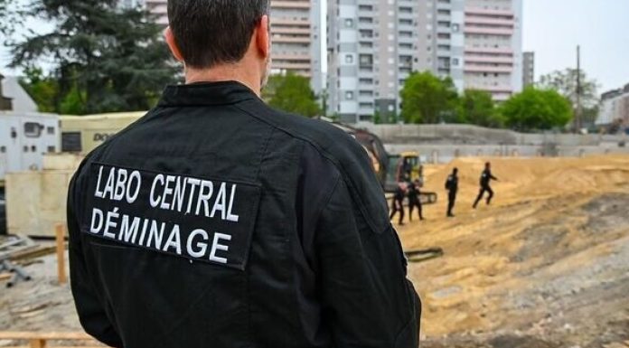 Mii de parizieni, evacuaţi pentru detonarea unei bombe din timpul celui de-al Doilea Război Mondial