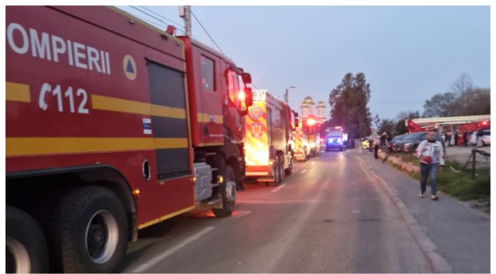 Bărbatul cu arsuri grave în urma incendiului la un bloc social din Constanţa a murit la spital