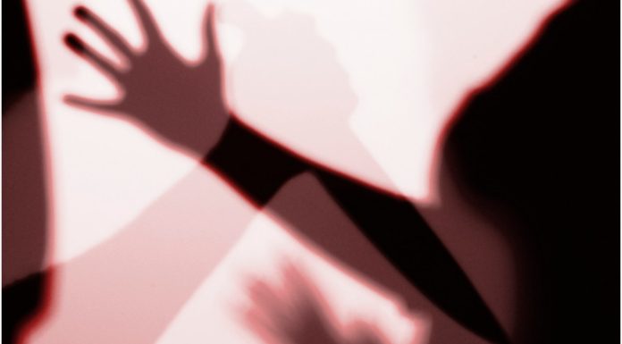 Bărbat reținut după ce și-a înjunghiat soacra în gât, la Ploiești. Avea antecedente, dar nu era considerat risc iminent