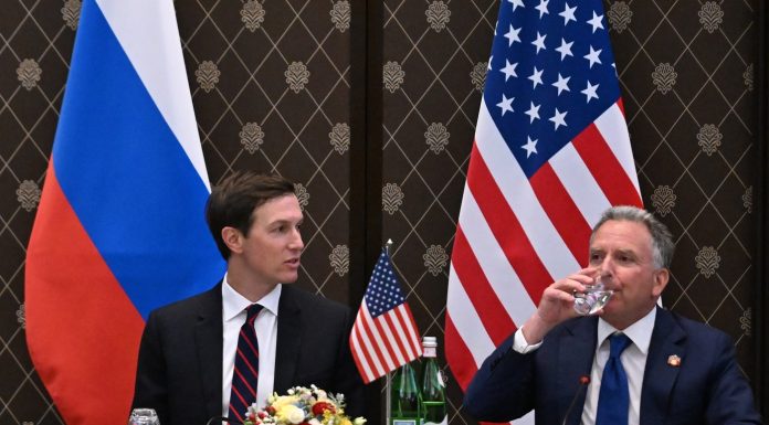 Negocieri SUA – Iran. Trimișii lui Trump vor cere Teheranului eliberarea cetățenilor americani reținuți (Washington Post)