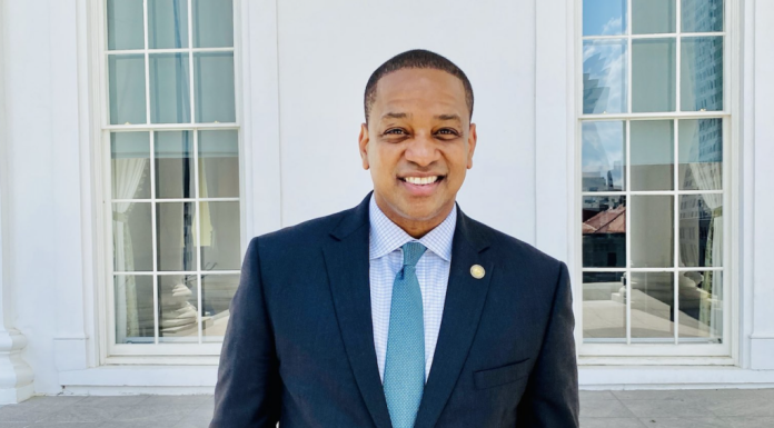 Un favorit la funcția de guvernator al statului Virginia s-a sinucis, după acuzații de abuz sexual. Și-a împușcat și soția