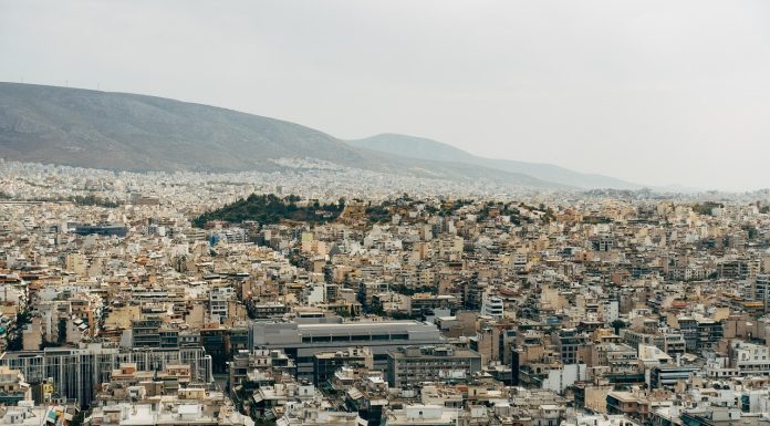 Capitala Greciei, sufocată de turiști: autoritățile pregătesc blocarea dezvoltărilor hoteliere în centru