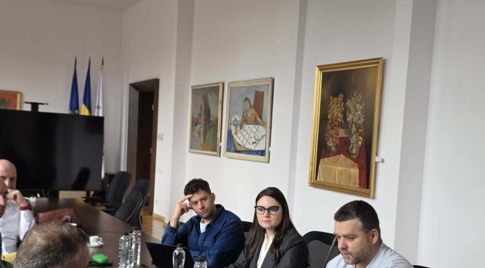 Primarul general al Capitalei, întâlnire cu reprezentanţi ai unor companii din domeniul ospitalităţii/ Tema abordată, dacă terasele să fie sezoniere sau deschise pe tot parcursul anului/ Propunerile acestora