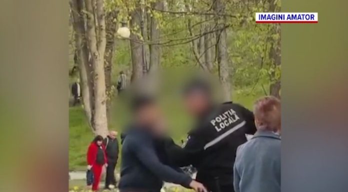 Un polițist local din Craiova, cercetat după ce a bruscat un adolescent în parc care a refuzat să-l asculte