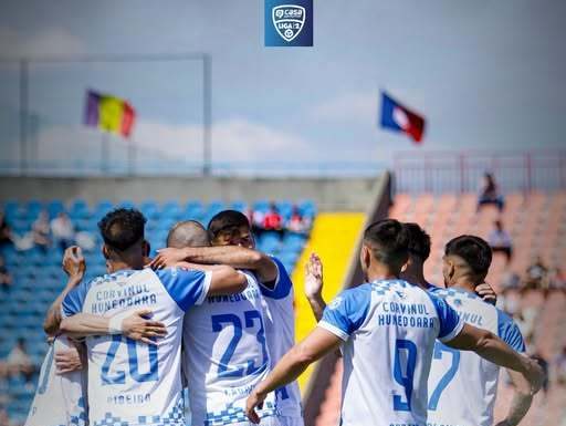 Liga 2: Liderul Corvinul a bătut la FC Bihor, scor 3-1