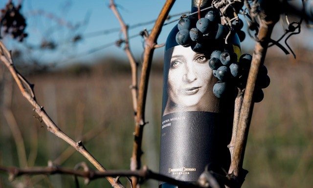 Două vinuri de la Domeniul Coroanei Segarcea, considerate perfecte, la prestigioasa competiţie Femmes et Vins du Monde din Monaco