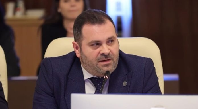 USR propune facturi calculate exclusiv la cursul BNR: schimbări pentru toate contractele în valută