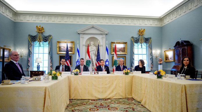 S-au încheiat „discuțiile istorice” Israel-Liban de la Washington. Se lucrează la un „tratat de pace complet”