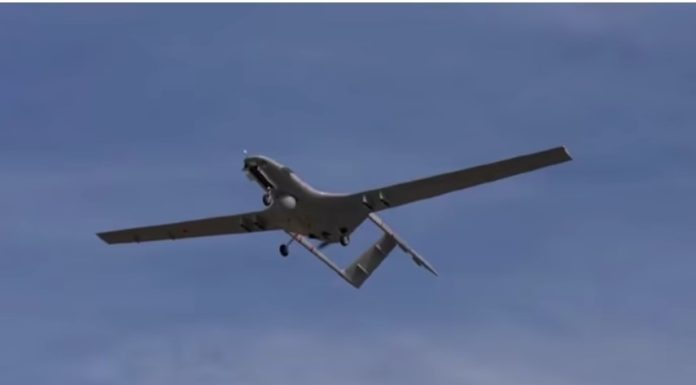 Fragmente de dronă au căzut în Galați, în timpul unui atac rusesc asupra Ucrainei. Au fost avariate anexa unei gospodării și un stâlp de electricitate