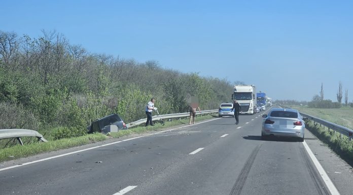 Trafic rutier blocat pe drumul naţional 6, in judeţul Dolj, din cauza unui accident rutier