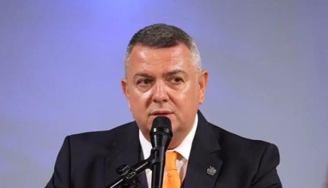 Eduard Koler (deputat AUR): „Când statul nu își reduce cheltuielile, nu face reforme și nu taie risipa, face exact acest lucru: lasă prețurile să crească și încasează diferența. Asta nu mai este doar inflație”