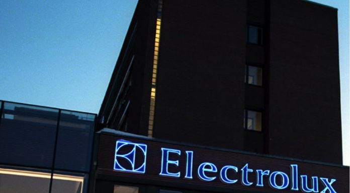Electrolux închide fabrica din Ungaria, unde produce frigidere