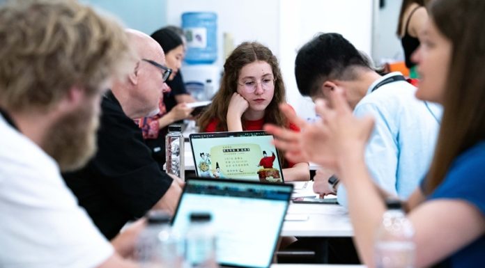 Bursa de Spectacole de la Sibiu – Tinerii artişti au şansa să-şi prezinte creaţiile în faţa profesioniştilor şi a invitaţilor internaţionali