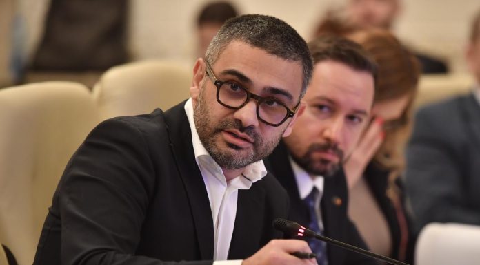 Lovitură pentru cei care se folosesc de persoanele cu dizabilități ca să profite de facilități fiscale. Ce a anunțat ministrul Muncii, Florin Manole