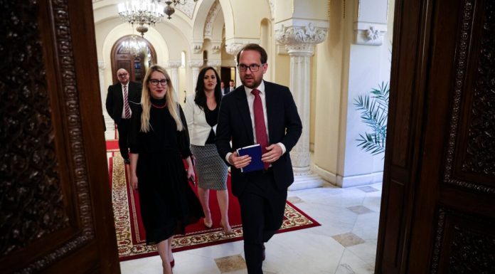 Dominic Fritz, înainte de consultările de la Cotroceni: „E cel mai prost moment pentru jocuri politice”. Miza de 16 miliarde de euro care este în joc