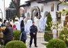 Mii de credincioși, la Mănăstirea Ghighiu din Prahova. Se sărbătorește Izvorul Tămăduirii