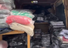 Haine și parfumuri de contrabandă, evaluate la peste 12.000 de lei, confiscate de polițiști în Capitală