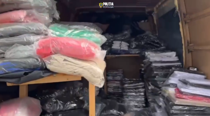 Haine și parfumuri de contrabandă, evaluate la peste 12.000 de lei, confiscate de polițiști în Capitală