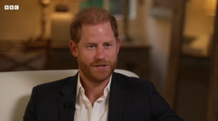 Prinţul Harry este dat în judecată pentru calomnie de către fosta sa organizaţie caritabilă Sentebale