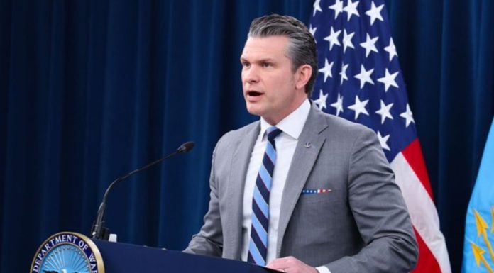 Hegseth îi critică din nou pe europeni, la Arlingotn, pentru că nu se implică în Războiul din Iran şi profită de protecţia SUA. ”E mai mult lupta lor decât a noastră”, ”să treacă la treabă”