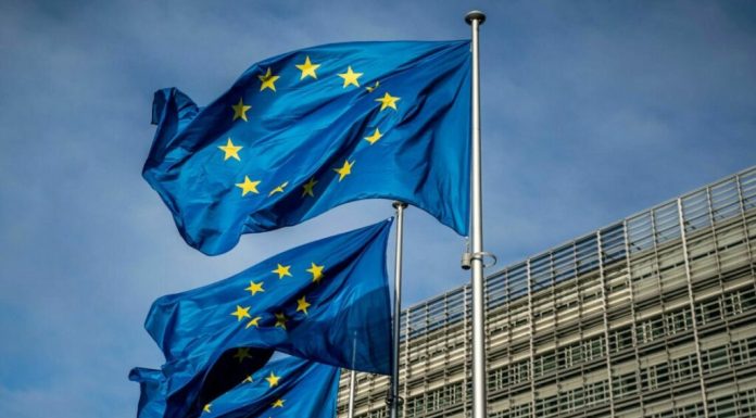 Comisia Europeană acordă fonduri de 600 de milioane de euro pentru proiecte în Energie