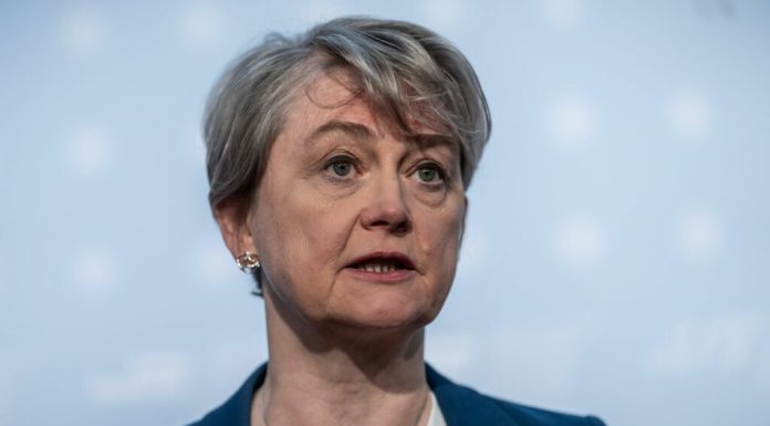 Secretarul britanic de externe cere reluarea completă a transportului maritim prin Strâmtoarea Ormuz