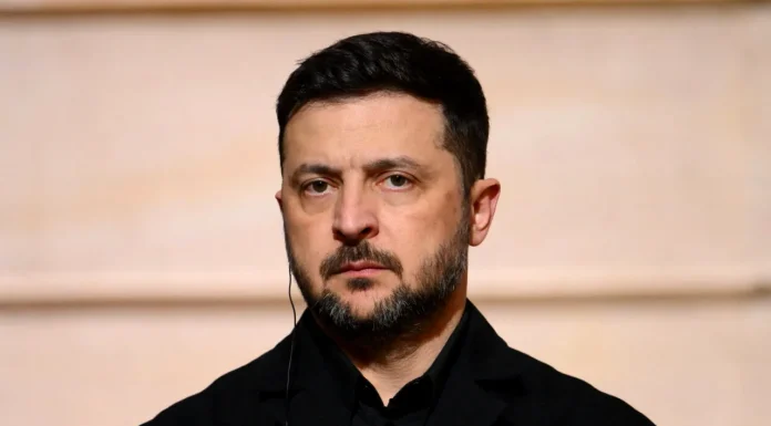 Zelenski spune, într-un interviu, că Rusia nu va câștiga războiul, dar relaxarea sancțiunilor și criza din Orientul Mijociu o ajută să-l continue