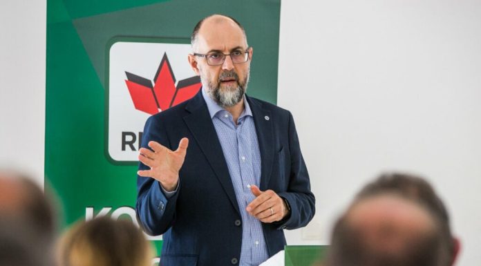 Kelemen Hunor, mandat dublu: negocieri cu Magyar Péter la Budapesta și cu coaliția de la București