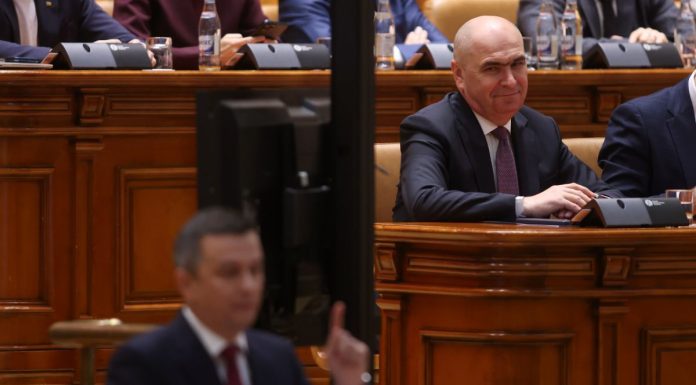 Bolojan: Măsurile luate au avut un cost social, trebuie să recunoaştem asta şi le mulţumesc românilor pentru înţelegere, dar dacă nu ţinem această linie, ne vom întoarce de unde am plecat / Eu nu vin să dau veşti bune, care nu pot fi onorate