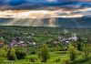 Satul din România care a renăscut din dorul de acasă. Cum au schimbat diaspora și turiștii străini fața unui loc uitat de lume