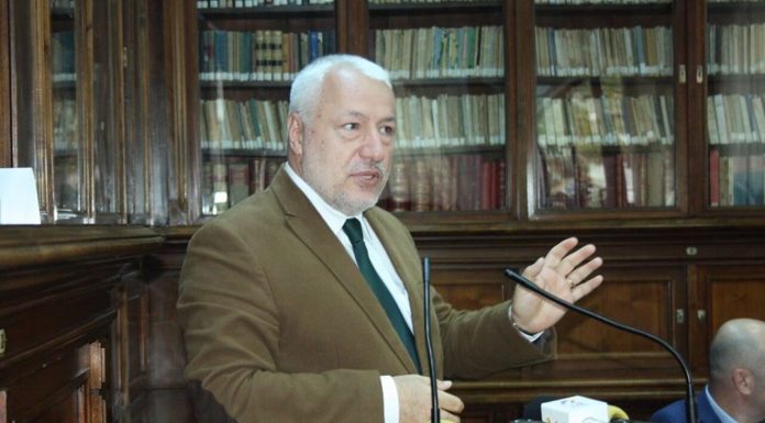 Fostul consilier de la Cotroceni, Iulian Fota, ripostează după scandalul cu agentul de poliție care i-a luat permisul și denunță un abuz