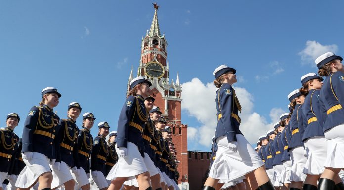 Motivul pentru care niciun echipament militar nu va defila anul acesta la tradiționala paradă militară de la Moscova