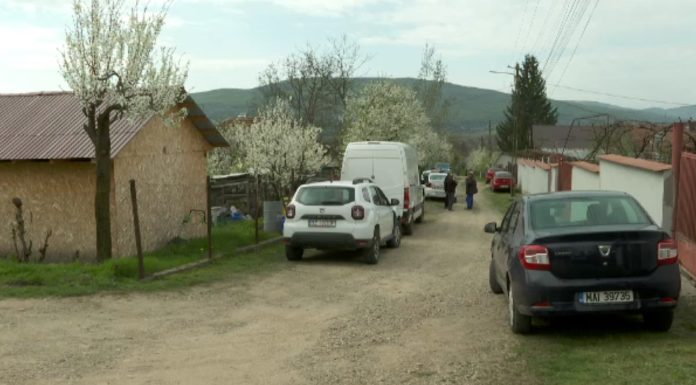 Sinucidere sau accident. Polițiștii anchetează moartea unui bărbat găsit împușcat, în Buzău