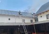 Bihor: Incendiu la Mănăstirea Izbuc, în podul construcţiei unde sunt chiliile călugărilor/ Sunt degajări mari de fum