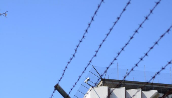 Slujbă de Înviere, în spatele gratiilor. Ce li s-a pregătit deținuților de la Penitenciarul Rahova