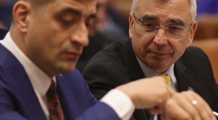 Erste: Un guvern PSD-AUR, după trecerea moțiunii, ar fi cel mai negativ scenariu pentru piețe și riscant pentru relațiile cu UE