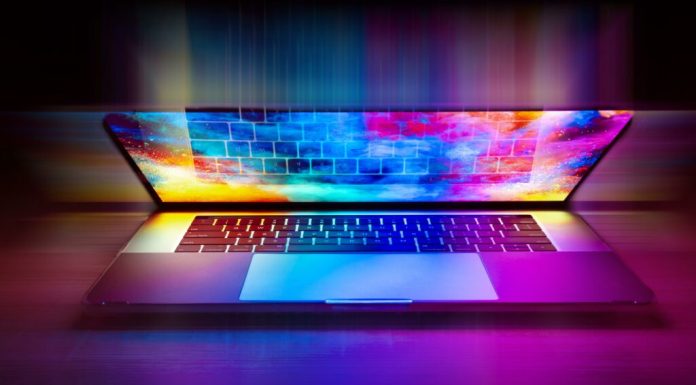 Un bărbat și-a pierdut locul de muncă din cauza inteligenței artificiale de două ori în 40 de zile