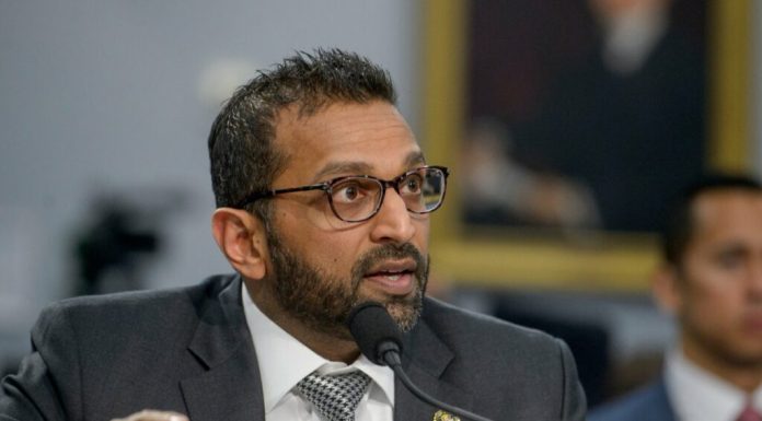 Trump, după incidentul armat de la Cina Corespondenților: „A atacat de la 50 de metri distanță” / FBI cere informații de la public