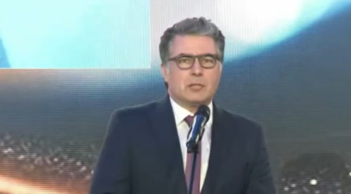 Gala News.ro – Echipa emisiunii ”România, te iubesc”, premiată / Cristian Leonte: Suntem norocoşi să facem parte dintr-o echipă senzaţională care ne-a crescut şi pe care am crescut-o la rândul nostru