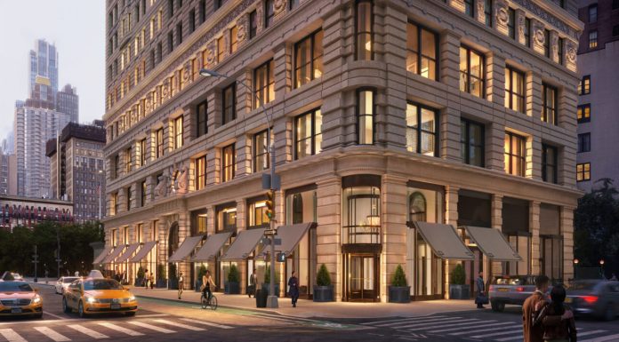 Casalux.ro – FOTO Clădirea Flatiron, construcție emblematică din New York, trece printr-o transformare istorică: locuințe în loc de birouri