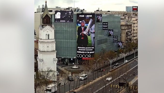 VIDEO Lucescu, omagiat pe ecran în centrul Bucureștiului
