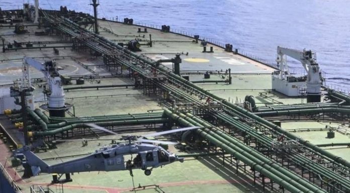 SUA confiscă un petrolier cu legături cu Iranul, M/T Majestic X, la Oceanul Indian, o a doua operaţiune de acest fel săptămâna aceasta, anunţă Pentagonul – VIDEO