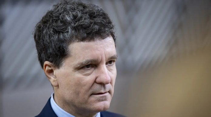 Nicuşor Dan nu a primit oficial demisiile miniştrilor PSD: „Bineînţeles că ştiu ce s-a întâmplat azi, le aşteptăm şi decidem”