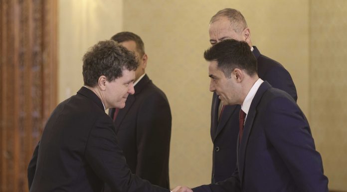 Nicușor Dan: ”La un moment dat, acest Guvern se va duce în fața Parlamentului pentru a verifica dacă are o majoritate”