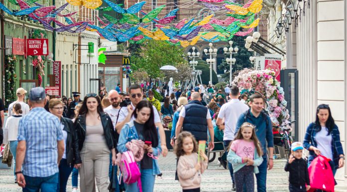 Criza politică ar putea costa România peste 100 de miliarde de lei în 5 ani din dobânzi – Analiză