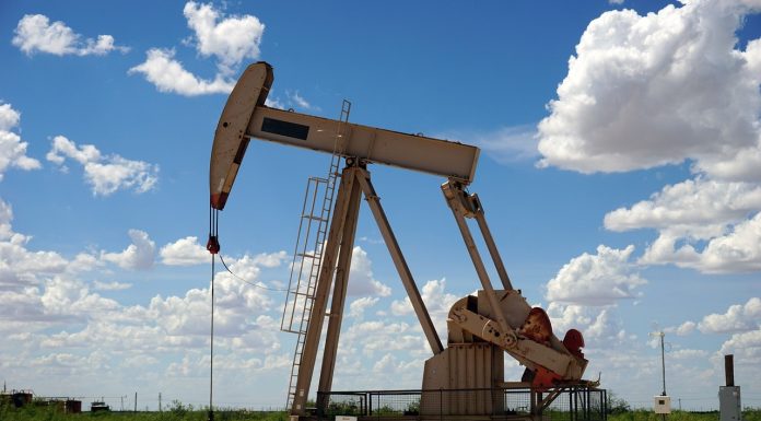 China descoperă mari zăcăminte de petrol