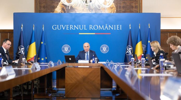 AUR anunță că va depune ”la începutul lunii mai” moțiune de cenzură împotriva Guvernului