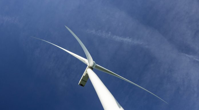 FOTO Investiție strategică în România de 90 de milioane de euro. Danezii de la Eurowind Energy inaugurează Parcul Eolian Pecineaga