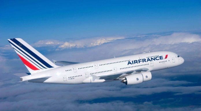 FT: Companiile aeriene europene profită de criza combustibilului pentru a face lobby împotriva avantajelor pentru pasageri