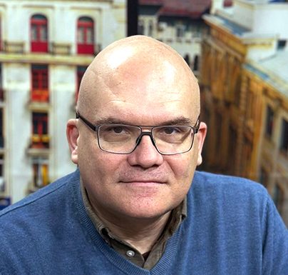 Eveniment News.ro: Raul Pop (secretar de stat Ministerul Mediului): Contextul geopolitic accelerează sustenabilitatea, nu o împiedică / Preţul energiei este un indicator de profitabilitate, dar şi de sustenabilitate